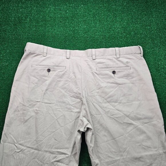 Dockers Pants Mens 46x30 Beige Flat Front Khakis Straight Leg Casual Preppy - Picture 10 of 10